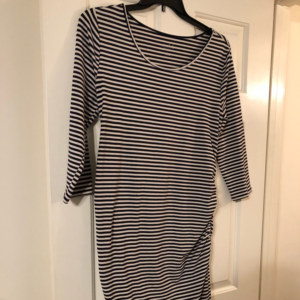 NWOT Navy/White ruched maternity dress size L